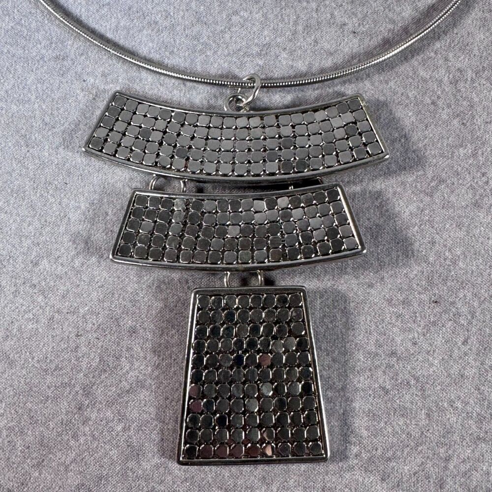 Vintage Modernist Silver Tone Tiered Grid Mesh Pendant Omega Collar Choker Neck - Picture 2 of 6